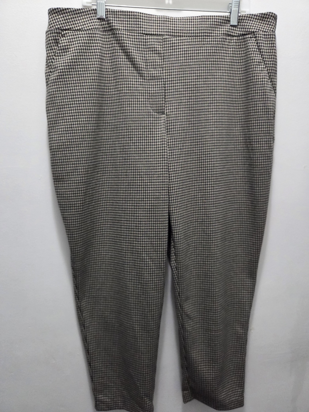 Nine West Size XLS Black and Tan Houndstooth Dress Pants